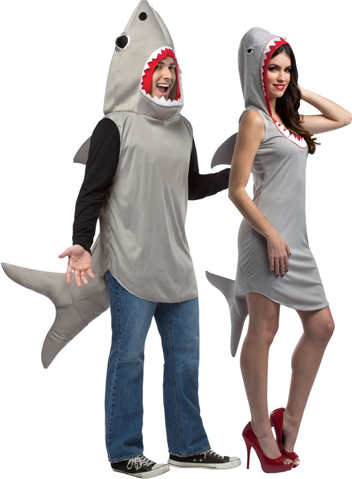 Shark Attack Fun - Sand Shark Duo! 🦈🌊