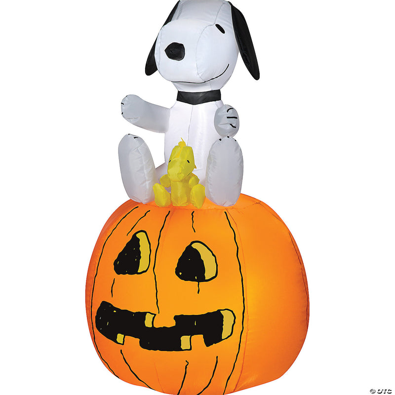 Blow Up Inflatable Snoopy And Woodstock Outdoor Yard Decoration - image 1